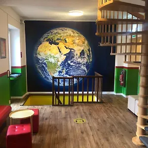Hostel Backpackers - Self Check-in, Dusseldorf